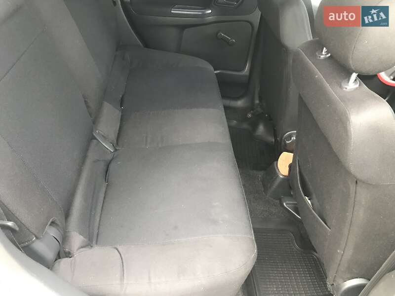 Хэтчбек Suzuki Ignis 2005 в Радехове