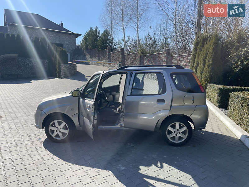 Хэтчбек Suzuki Ignis 2004 в Подволочиске