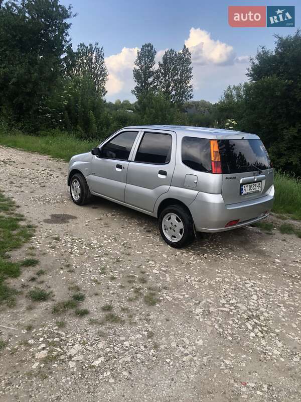 Универсал Suzuki Ignis 2005 в Городенке