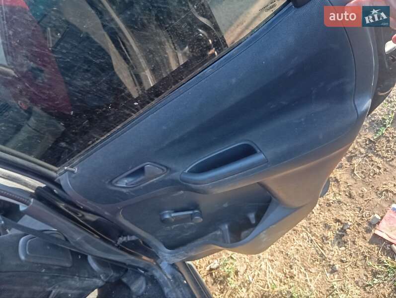 Универсал Suzuki Ignis 2006 в Овидиополе фото 12 Универсал Suzuki Ignis 2006 в Овидиополе