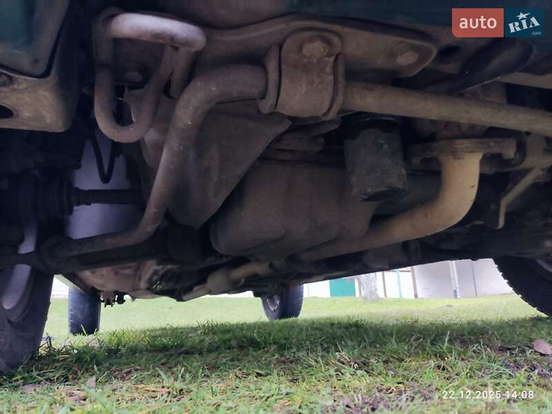 Хэтчбек Suzuki Ignis 2004 в Драбове