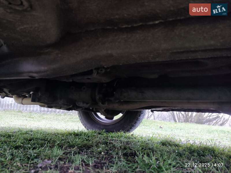 Хэтчбек Suzuki Ignis 2004 в Драбове