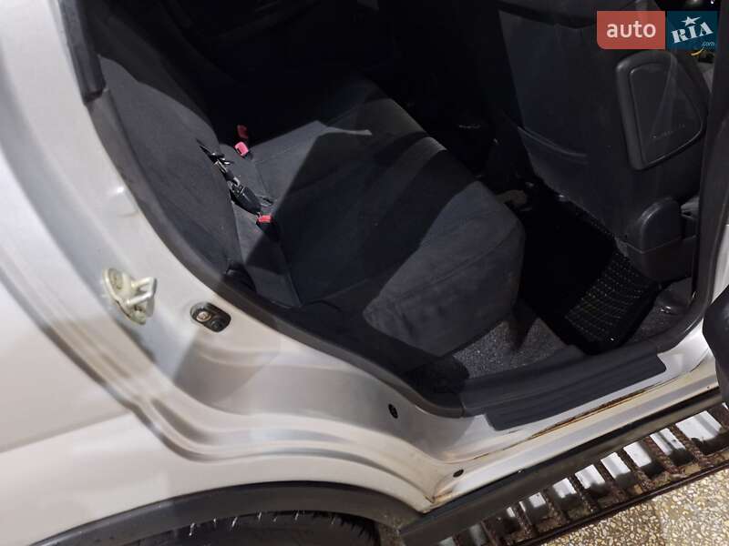 Универсал Suzuki Ignis 2007 в Черновцах фото 21 Универсал Suzuki Ignis 2007 в Черновцах