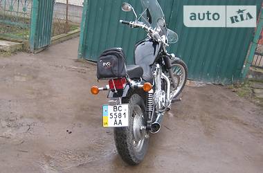 Мотоцикл Чоппер Suzuki Intruder 400 1998 в Сокале