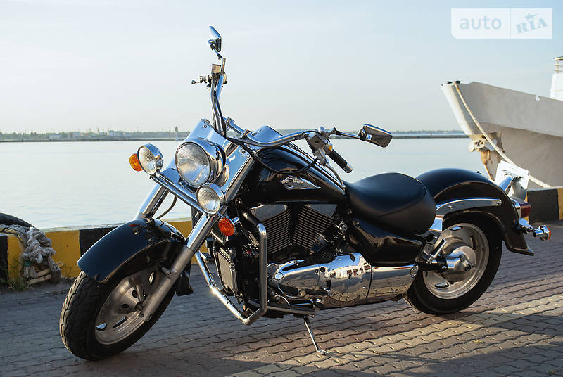 Мотоцикл Круизер Suzuki Intruder 400 2000 в 
