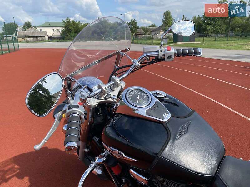 Мотоцикл Круизер Suzuki Intruder 400 2007 в Магдалиновке