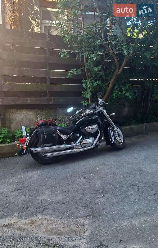 Suzuki Intruder 400 2002