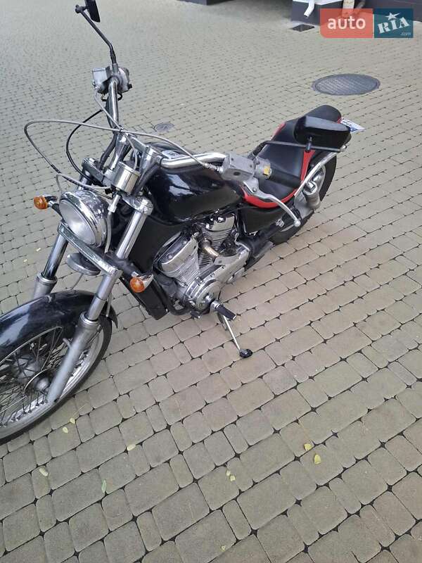 Suzuki Intruder 400 2002
