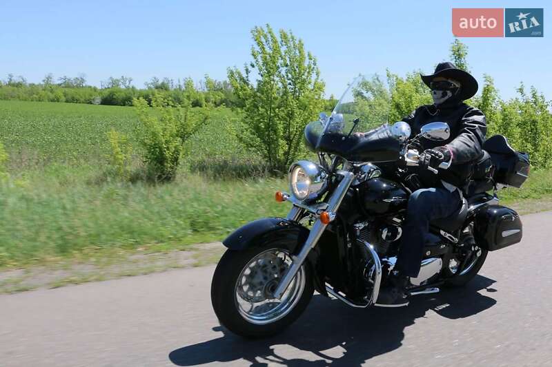 Suzuki Intruder M800 2013