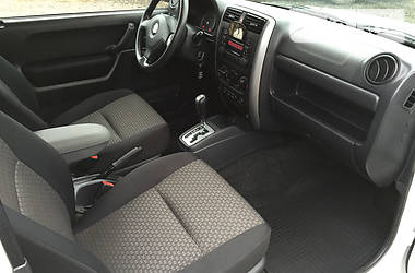 Внедорожник / Кроссовер Suzuki Jimny 2010 в 