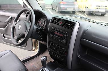 Внедорожник / Кроссовер Suzuki Jimny 2010 в 