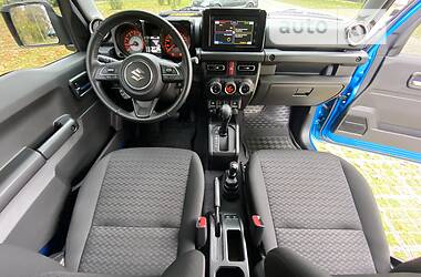 Позашляховик / Кросовер Suzuki Jimny 2021 в 