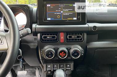 Позашляховик / Кросовер Suzuki Jimny 2021 в 