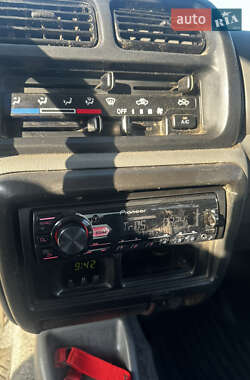 Внедорожник / Кроссовер Suzuki Jimny 2000 в 