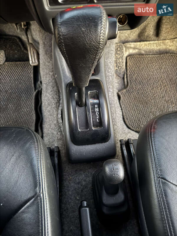Внедорожник / Кроссовер Suzuki Jimny 2004 в Болехове