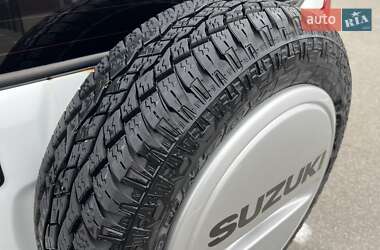 Внедорожник / Кроссовер Suzuki Jimny 2010 в 