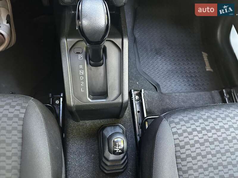 Внедорожник / Кроссовер Suzuki Jimny 2020 в Киеве