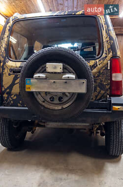 Внедорожник / Кроссовер Suzuki Jimny 2009 в 