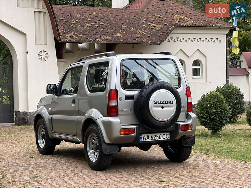 Внедорожник / Кроссовер Suzuki Jimny 2015 в Киеве фото 18 Внедорожник / Кроссовер Suzuki Jimny 2015 в Киеве