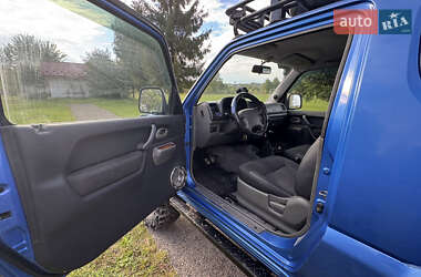 Внедорожник / Кроссовер Suzuki Jimny 2000 в 
