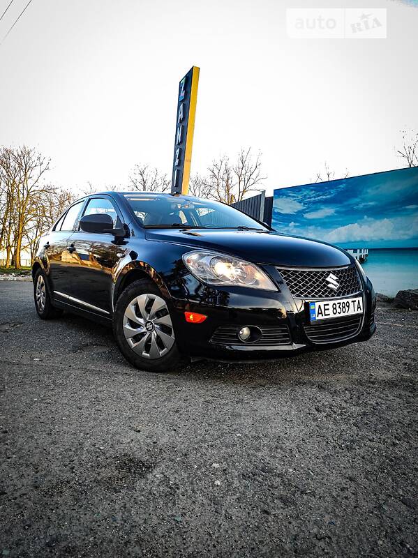 Седан Suzuki Kizashi 2010 в Днепре