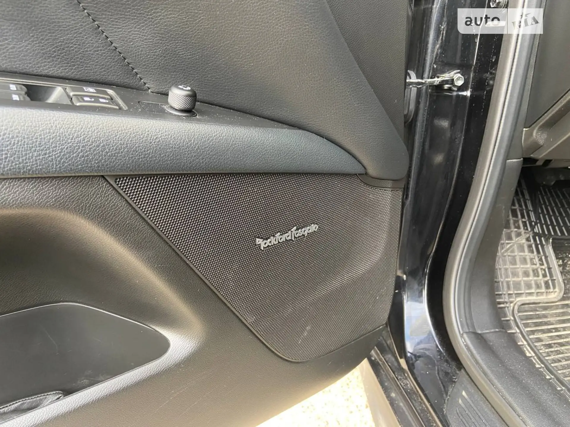 2011 Suzuki Kizashi - мініатюра 24