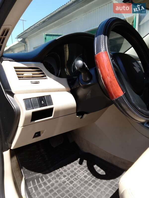 Седан Suzuki Kizashi 2010 в Тернополе