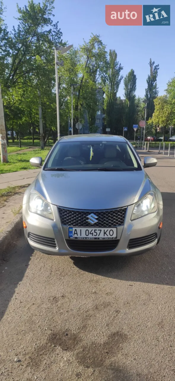 2011 Suzuki Kizashi - мініатюра 2
