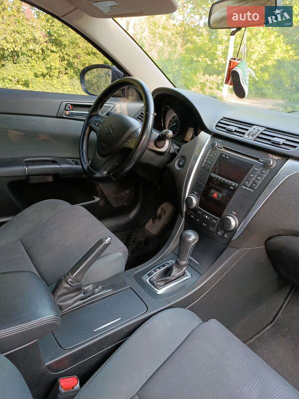 Седан Suzuki Kizashi 2012 в Конотопі