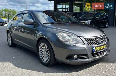 Седан Suzuki Kizashi 2010 в Чернівцях
