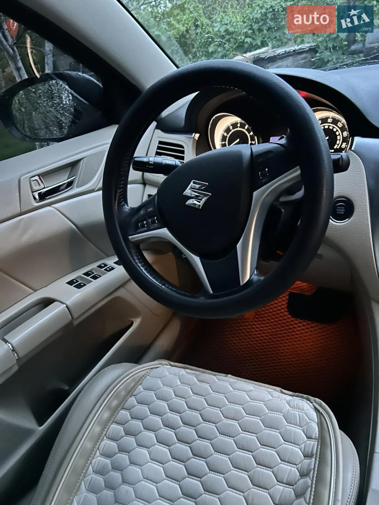 2012 Suzuki Kizashi - мініатюра 17