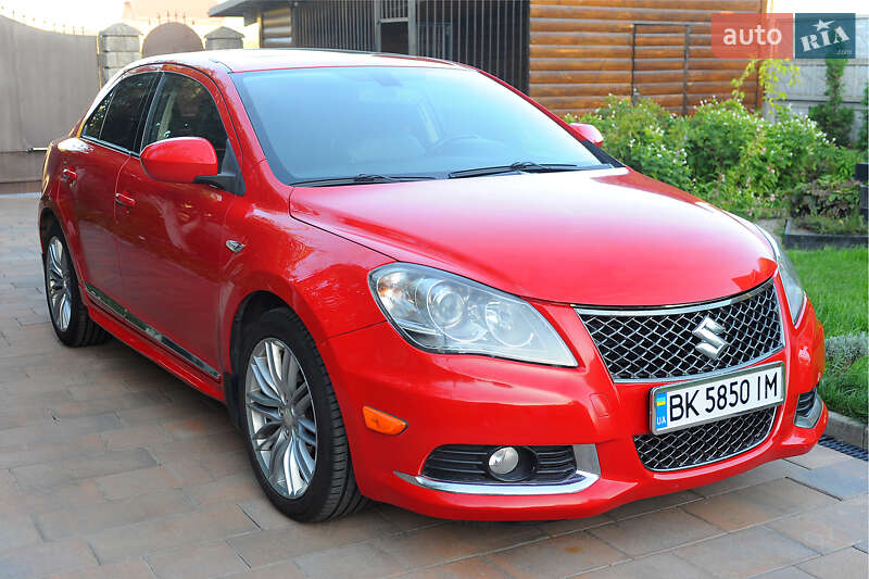 Седан Suzuki Kizashi 2010 в Рівному