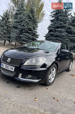 Седан Suzuki Kizashi 2010 в  фото 2 Седан Suzuki Kizashi 2010 в