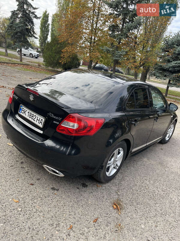 Седан Suzuki Kizashi 2010 в Вознесенске фото 4 Седан Suzuki Kizashi 2010 в Вознесенске