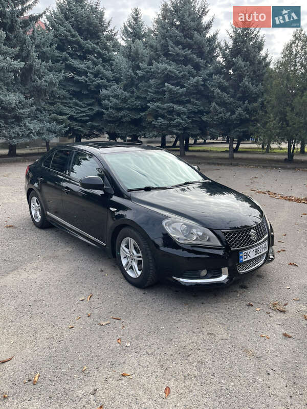 Седан Suzuki Kizashi 2010 в Вознесенске фото 11 Седан Suzuki Kizashi 2010 в Вознесенске