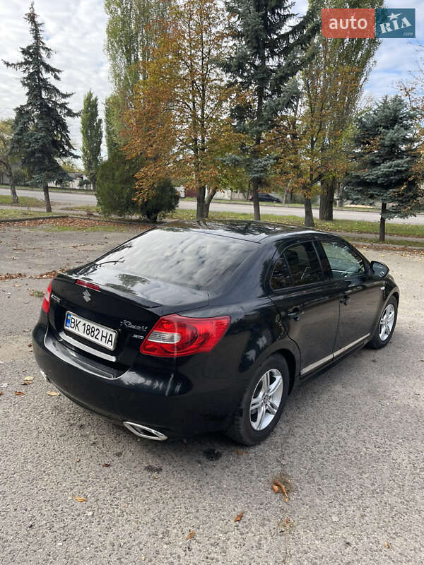 Седан Suzuki Kizashi 2010 в Вознесенске фото 15 Седан Suzuki Kizashi 2010 в Вознесенске