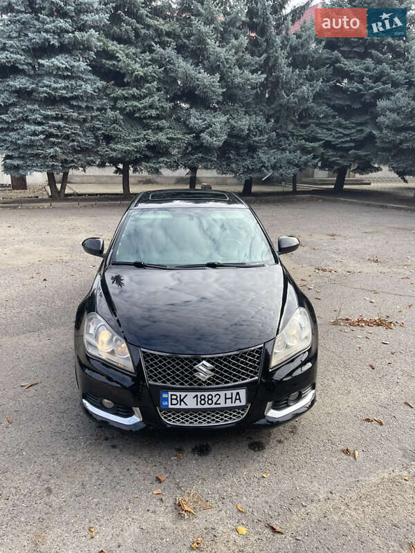 Седан Suzuki Kizashi 2010 в Вознесенске фото 30 Седан Suzuki Kizashi 2010 в Вознесенске