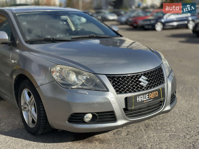 Седан Suzuki Kizashi 2010 в Шептицькому