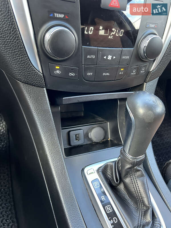 Седан Suzuki Kizashi 2012 в Ивано-Франковске