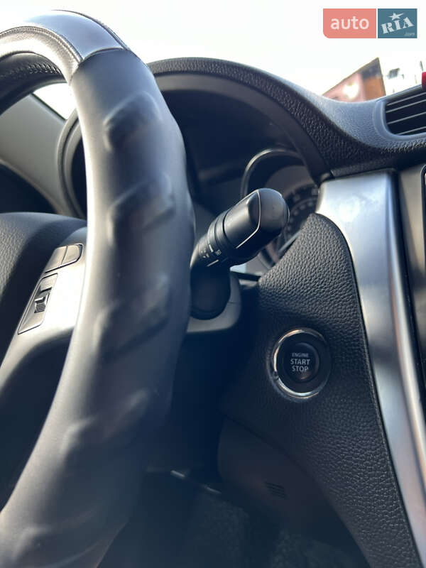 Седан Suzuki Kizashi 2012 в Ивано-Франковске