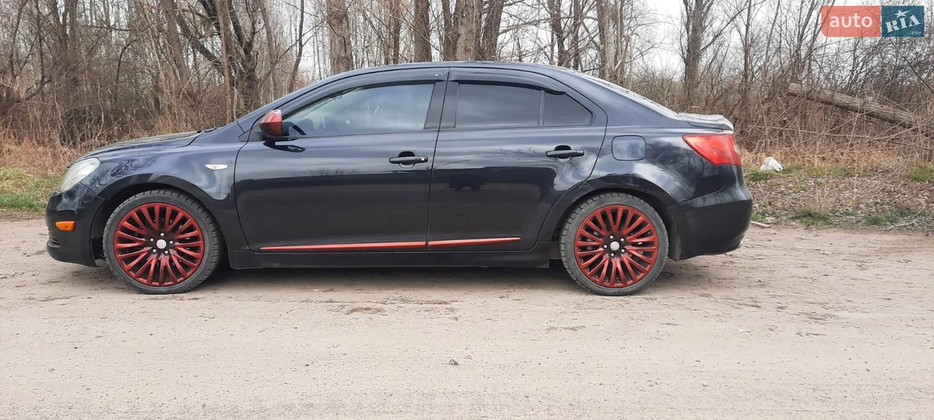 2010 Suzuki Kizashi - мініатюра 4