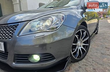Седан Suzuki Kizashi 2011 в Білій Церкві