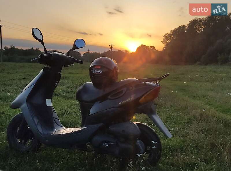 Скутер Suzuki Lets 2 2002 в Збараже