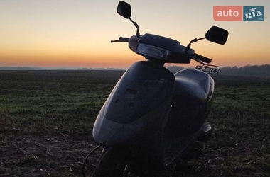 Мопеди Suzuki Lets 2 2001 в Почаєві