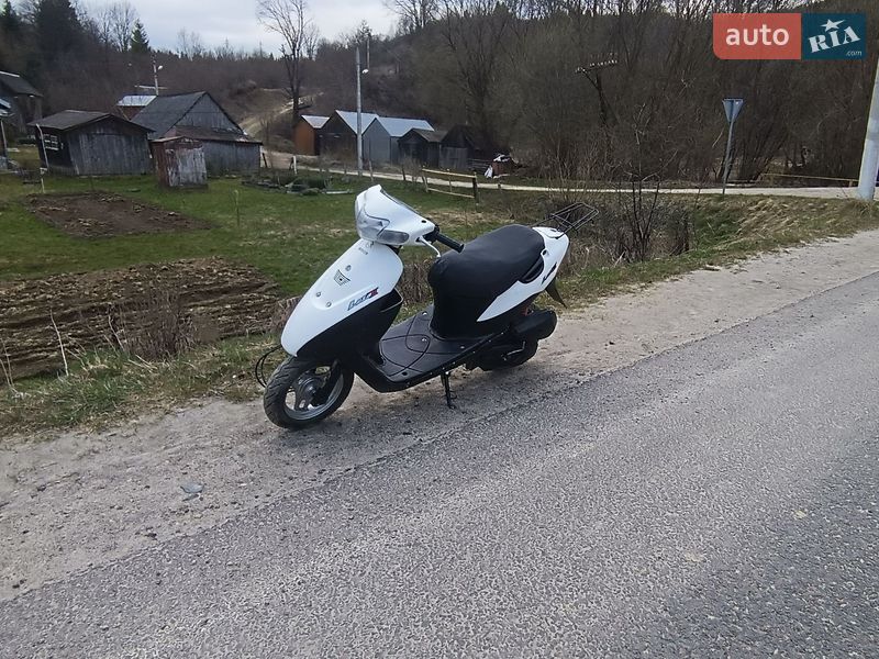 Мопеди Suzuki Lets 2 2005 в Турці