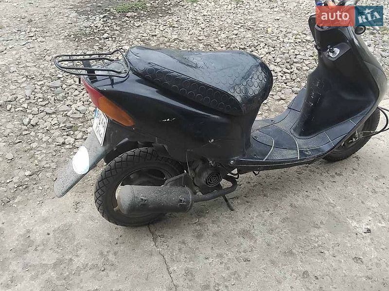 Скутер Suzuki Lets 2 2001 в Бучаче