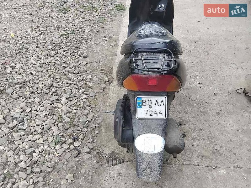 Скутер Suzuki Lets 2 2001 в Бучаче