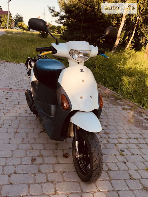 Скутер Suzuki Lets 4 2019 в Городку