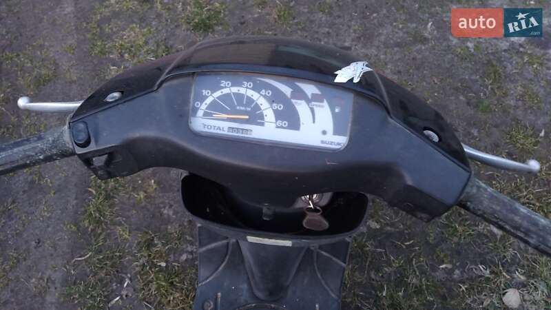 Скутер Suzuki Lets 2006 в Гребінці