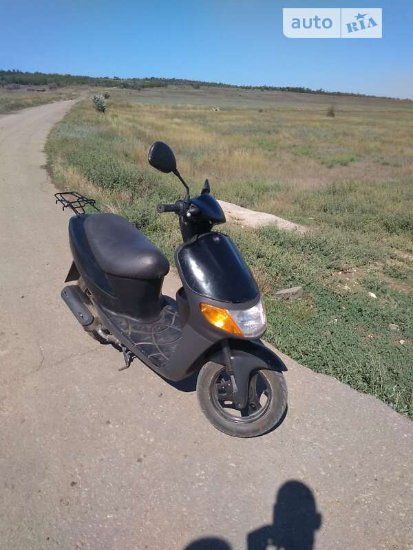 Скутер Suzuki Lets 2010 в Арцизе